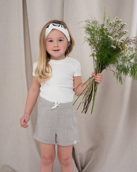 Gullkorn design, Anemone shorts våt sand