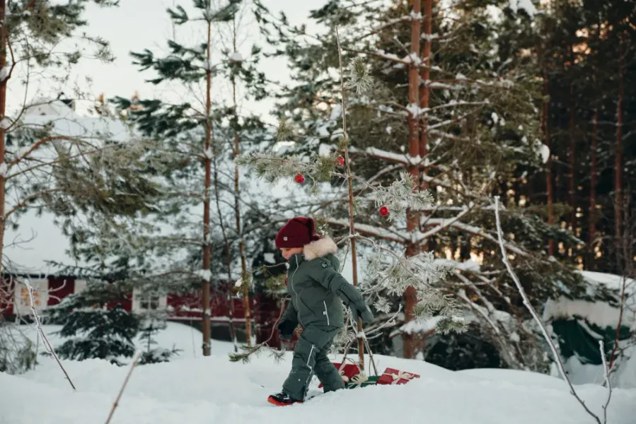 Gullkorn design,  nisselue ull dyp rød