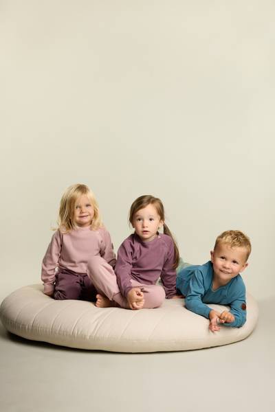 Gullkorn design,  Villvette genser lilla